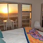 Kiteview - Spacious 2 Bedroom With Iconic Views